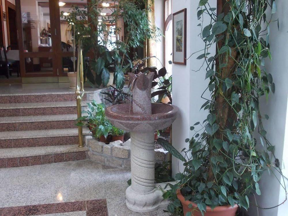 Orea Spa Hotel San Remo Marianske Lazne Exterior photo